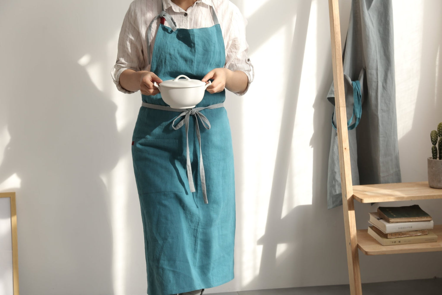 Cotton - Linen Blend Aprons 80% Linen & 20% Cotton - Hanee Aprons